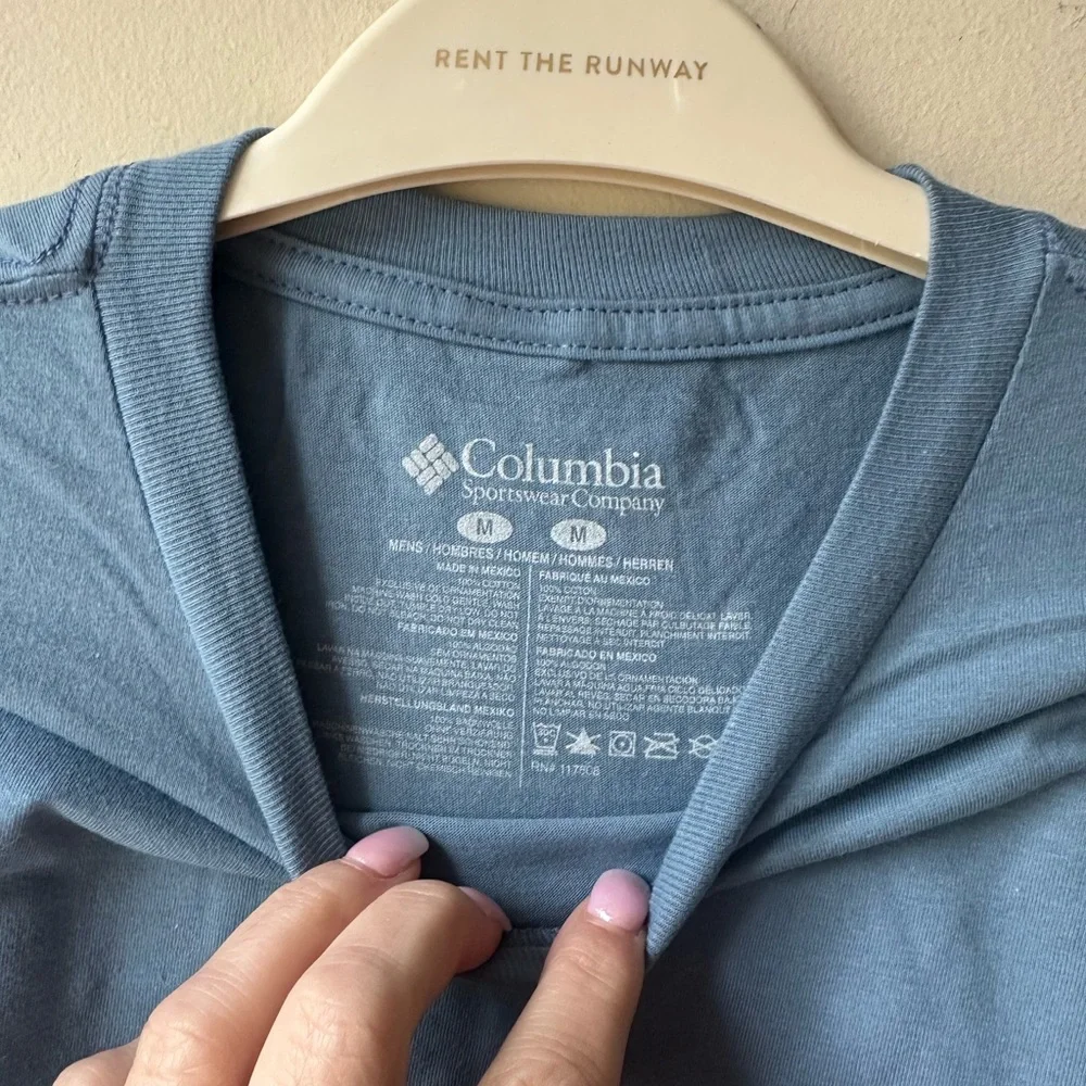 Columbia Blue T-Shirt NWT - Picture 2 of 7